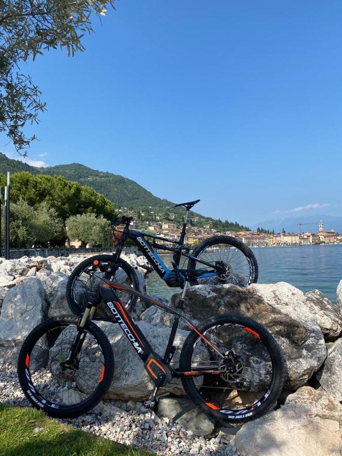 Bike Hotel Touring Gardone Riviera & Wellness Esterno foto