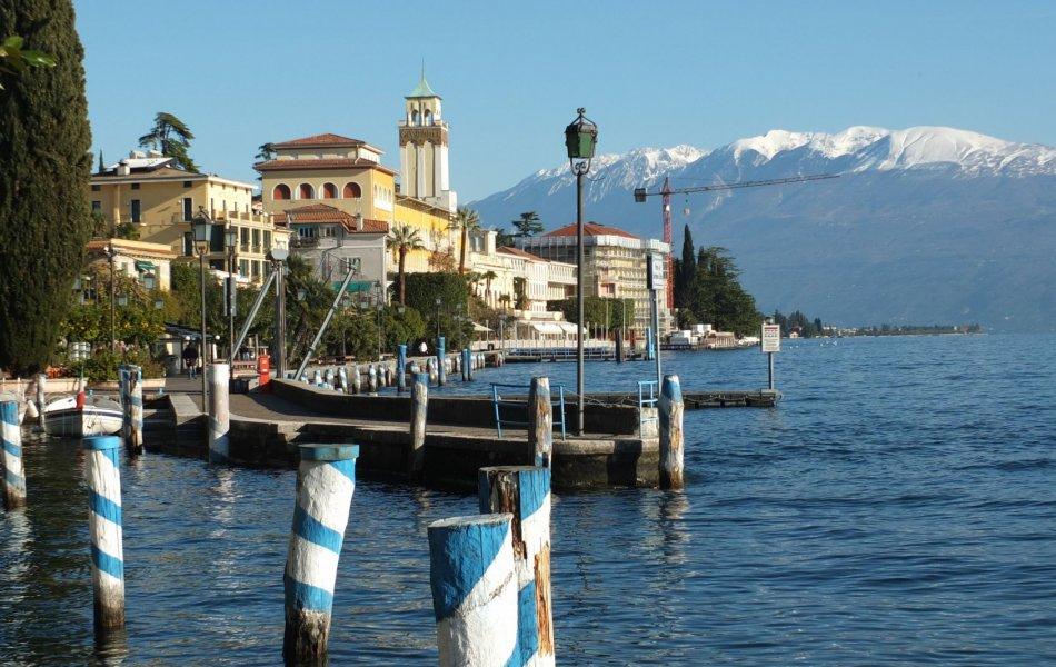 Bike Hotel Touring Gardone Riviera & Wellness Esterno foto