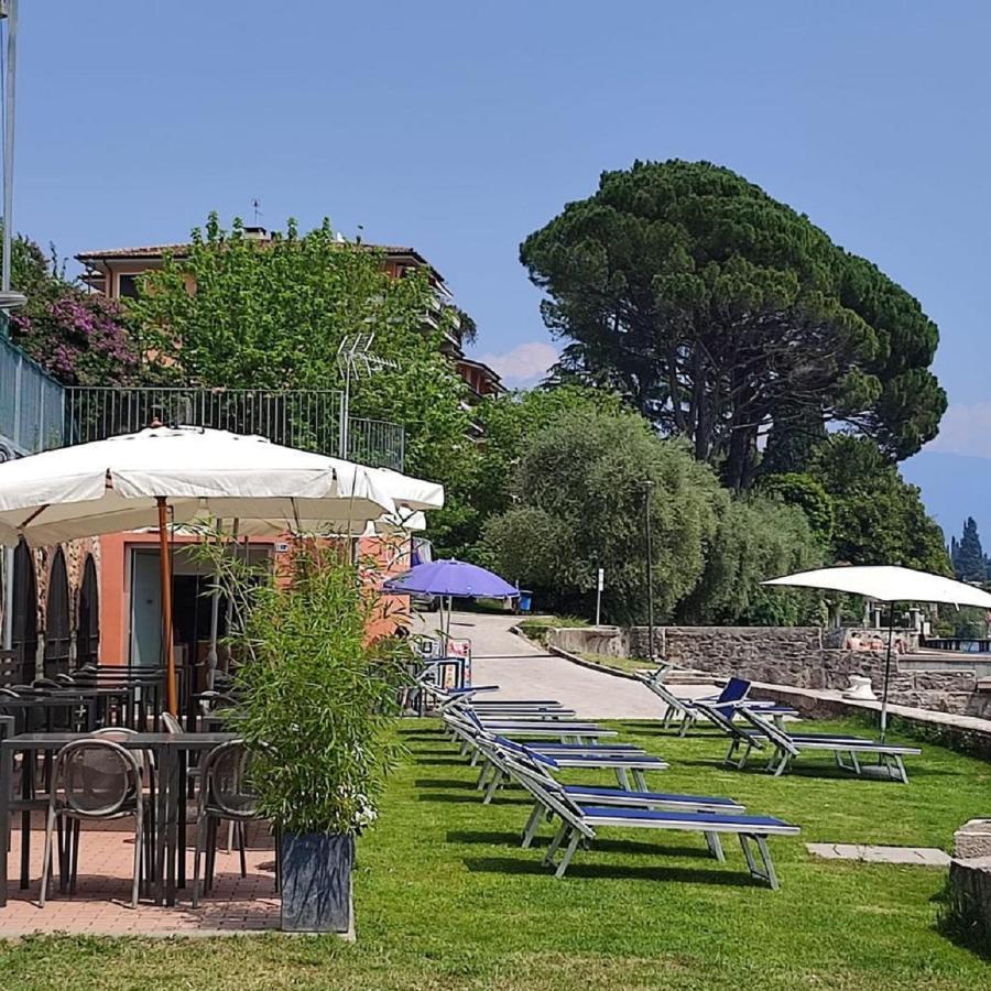 Bike Hotel Touring Gardone Riviera & Wellness Esterno foto