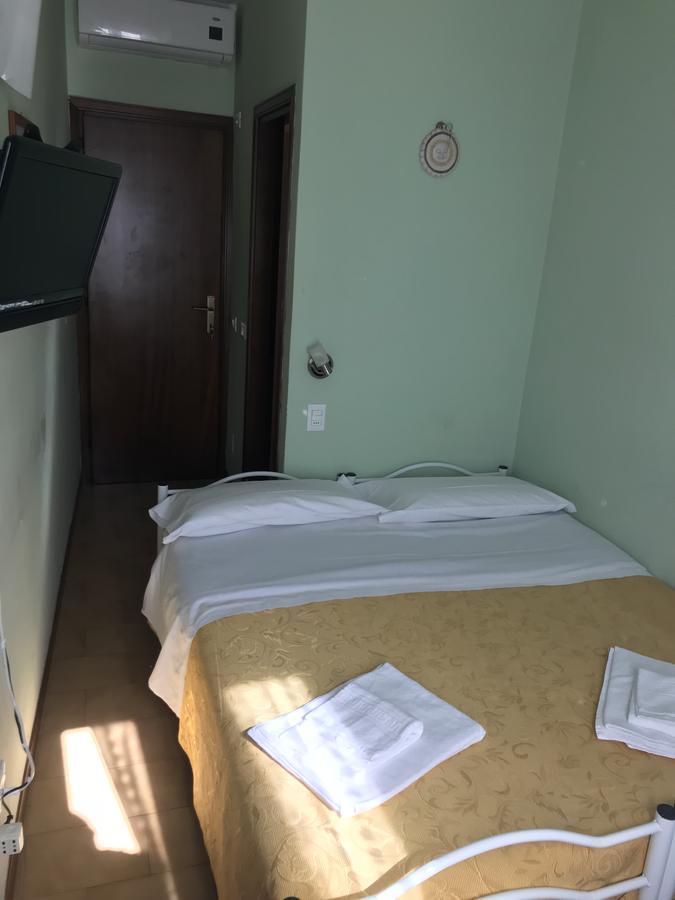 Bike Hotel Touring Gardone Riviera & Wellness Camera foto