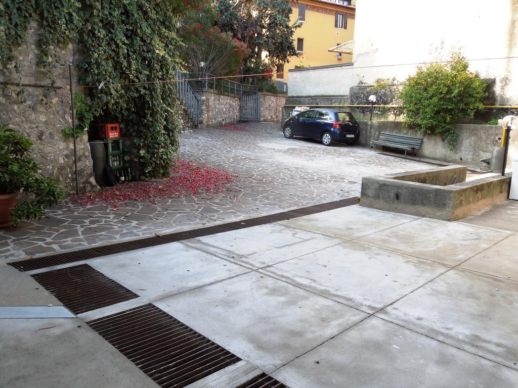 Bike Hotel Touring Gardone Riviera & Wellness Esterno foto